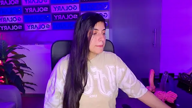 Snapshot of Violetta_Swett_ chatting on 10-25-25, 01:51 Violetta Swett online show from 10-25-25, 01:51