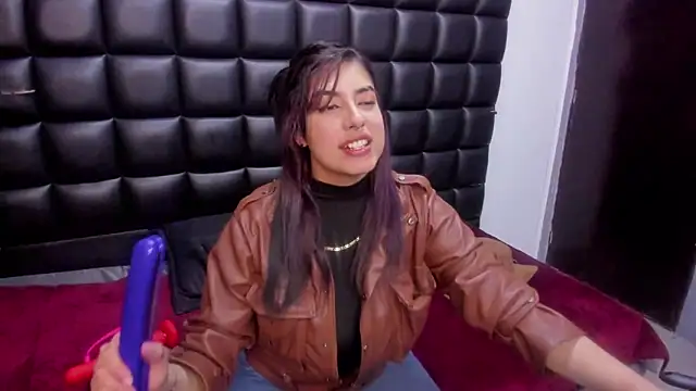 Violetta Swett  online show from 02-07-26, 11:47