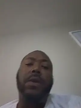 Snapshot of murphdolla chatting on 10-10-25, 02:32 murphdolla online show from 10-10-25, 02:32