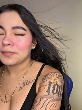 Snapshot of _Sarita_1 chatting on 05-17-26, 02:31 Sarita 1 online show from 05-17-26, 02:31