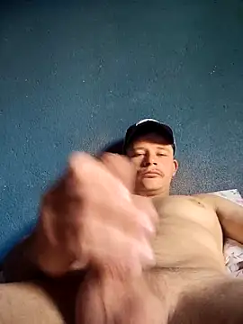 Snapshot of IZ2398 chatting on 03-27-26, 07:24 IZ2398 online show from 03-27-26, 07:24