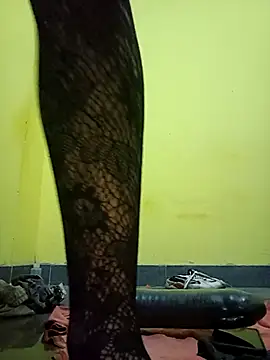 Snapshot of Canelasexo82 chatting on 11-24-25, 11:48 Canelasexo82 online show from 11-24-25, 11:48