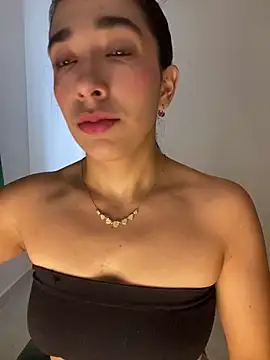 SabrinaEvanss  online show from 05-05-26, 12:02