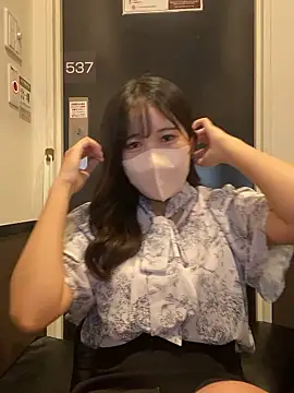 Snapshot of Aika_JP chatting on 10-07-25, 07:38 Aika JP online show from 10-07-25, 07:38