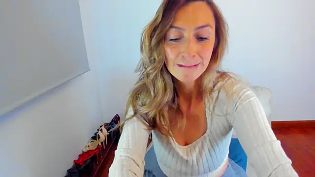 Velourmuse online show from 06-19-26, 11:08
