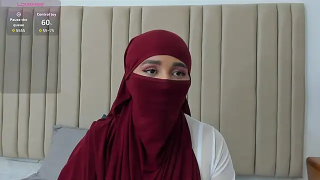  alishaa c online show from 10-08-25, 02:09