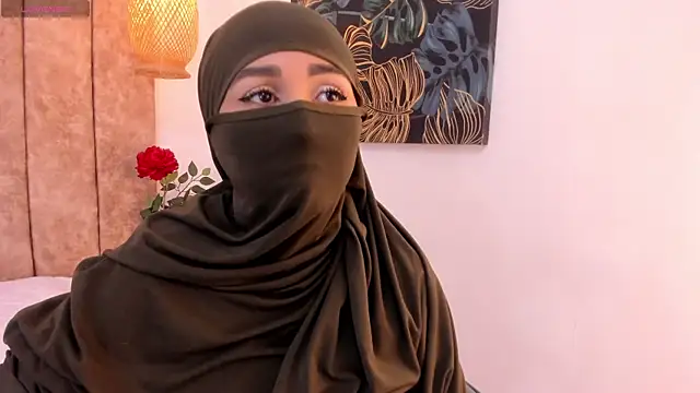  alishaa c online show from 12-04-25, 03:16