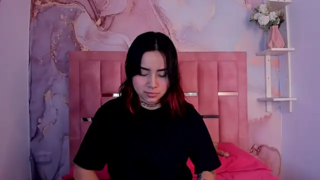 Snapshot of Nixielee_ chatting on 10-18-25, 12:39 Nixielee online show from 10-18-25, 12:39