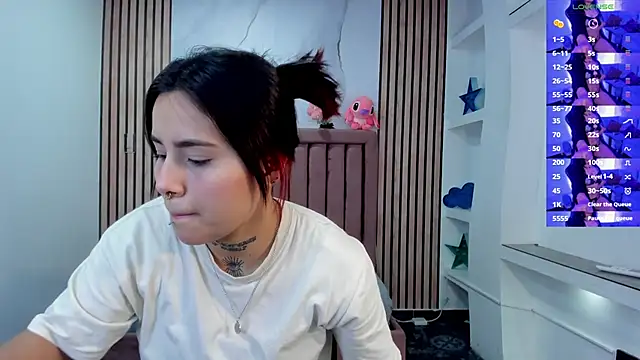 Snapshot of Nixielee_ chatting on 11-17-25, 07:30 Nixielee online show from 11-17-25, 07:30