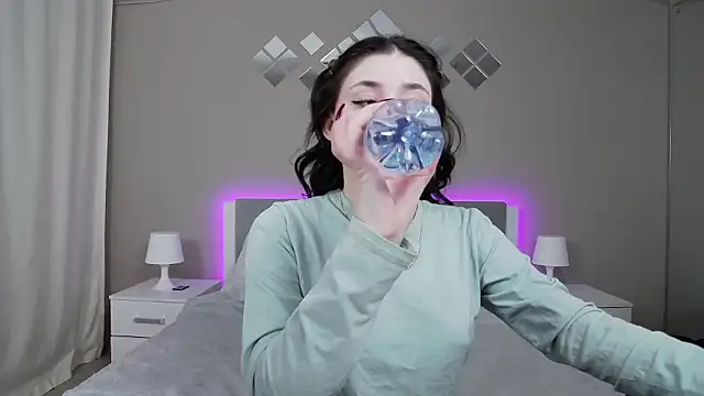 DianaMello online show from 02-10-26, 12:09