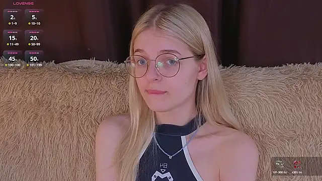 MonicaShiny online show from 10-23-25, 05:44