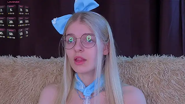 MonicaShiny online show from 11-16-25, 06:02