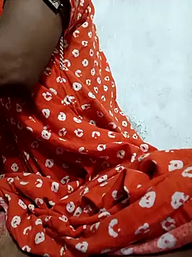 Snapshot of Hotty-romi3 chatting on 10-21-25, 09:37 Hotty-romi3 online show from 10-21-25, 09:37