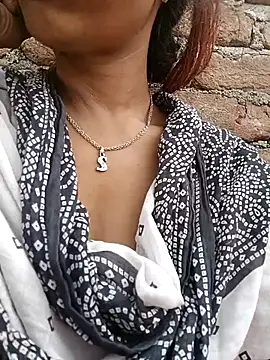 Snapshot of Hotty-romi3 chatting on 11-18-25, 05:23 Hotty-romi3 online show from 11-18-25, 05:23