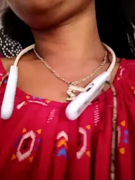 Snapshot of Hotty-romi3 chatting on 11-19-25, 06:24 Hotty-romi3 online show from 11-19-25, 06:24