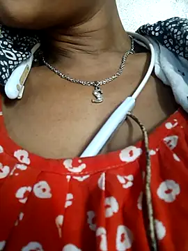 Snapshot of Hotty-romi3 chatting on 11-20-25, 06:57 Hotty-romi3 online show from 11-20-25, 06:57