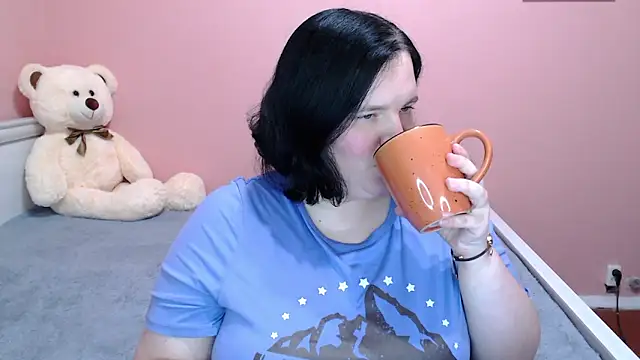 Snapshot of _alexandra_ray_ chatting on 10-17-25, 11:46 alexandra ray online show from 10-17-25, 11:46