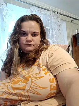 Snapshot of HarmonyKarera chatting on 10-06-25, 12:24 HarmonyKarera online show from 10-06-25, 12:24