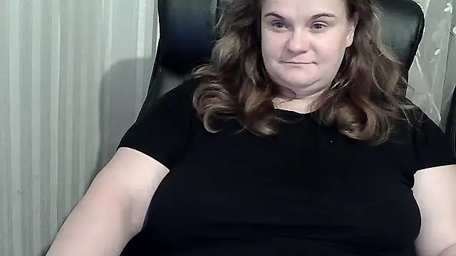 Snapshot of HarmonyKarera chatting on 10-07-25, 08:06 HarmonyKarera online show from 10-07-25, 08:06