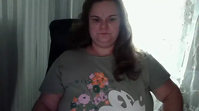 Snapshot of HarmonyKarera chatting on 10-11-25, 06:45 HarmonyKarera online show from 10-11-25, 06:45