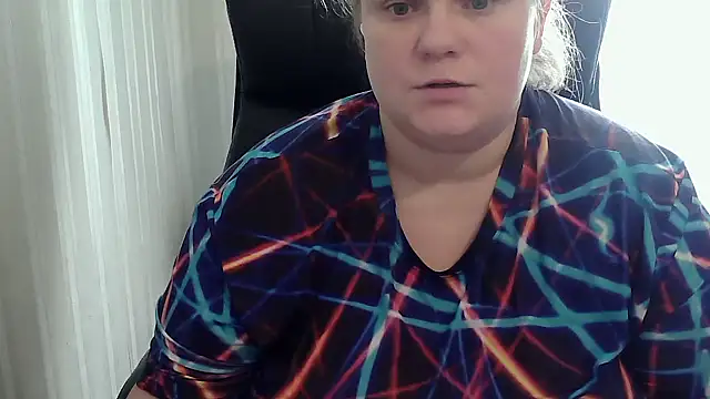 Snapshot of HarmonyKarera chatting on 10-13-25, 07:41 HarmonyKarera online show from 10-13-25, 07:41