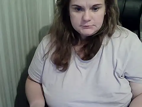 Snapshot of HarmonyKarera chatting on 10-20-25, 09:48 HarmonyKarera online show from 10-20-25, 09:48