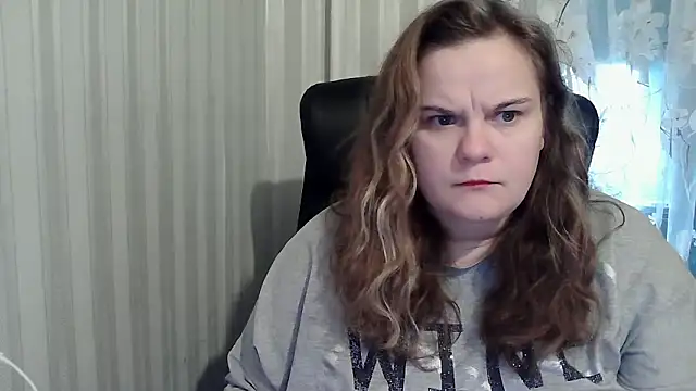 Snapshot of HarmonyKarera chatting on 10-23-25, 07:51 HarmonyKarera online show from 10-23-25, 07:51