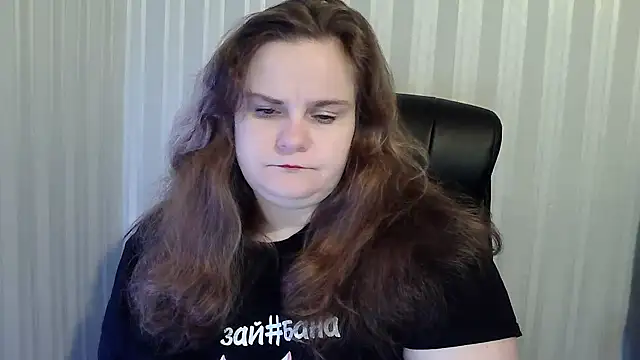 Snapshot of HarmonyKarera chatting on 11-16-25, 10:10 HarmonyKarera online show from 11-16-25, 10:10