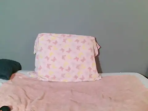 Snapshot of BoobsBae04 chatting on 10-15-25, 08:09 BoobsBae04 online show from 10-15-25, 08:09