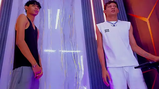 Play boys Hot2 online show from 11-05-25, 12:49