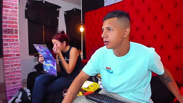 Snapshot of AnyAndDimitry chatting on 10-04-25, 12:47 AnyAndDimitry online show from 10-04-25, 12:47