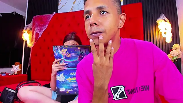 Snapshot of AnyAndDimitry chatting on 10-09-25, 12:58 AnyAndDimitry online show from 10-09-25, 12:58