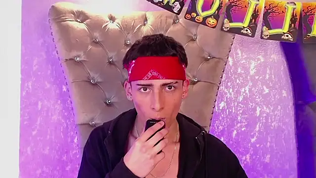 MateoMitchell online show from 10-19-25, 05:08