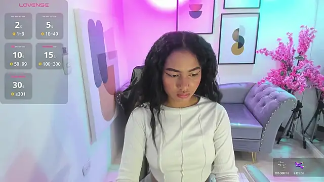 Juliie coper online show from 11-14-25, 12:48