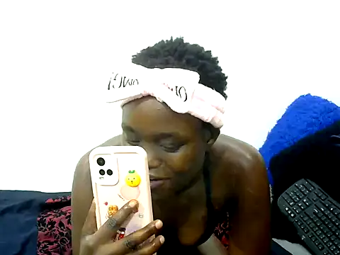 Snapshot of DarkLaddy chatting on 10-16-25, 09:54 DarkLaddy online show from 10-16-25, 09:54