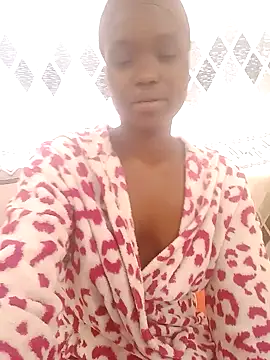 Snapshot of DarkLaddy chatting on 11-11-25, 12:05 DarkLaddy online show from 11-11-25, 12:05