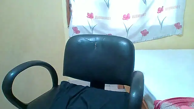 JuicyVixen  online show from 01-15-26, 07:02