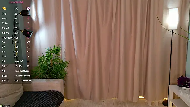 Snapshot of Playful_Lia chatting on 03-08-26, 02:10 Playful Lia online show from 03-08-26, 02:10