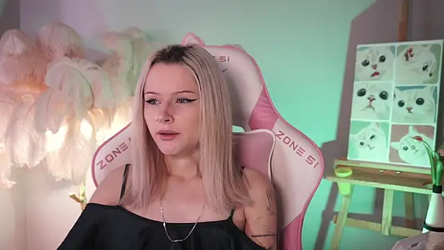 Celeste eyes0n online show from 11-01-25, 08:55