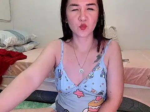 KissHott online show from 07-06-26, 01:30
