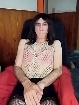 Snapshot of PaulaCrossdresser chatting on 10-12-25, 12:20 PaulaCrossdresser online show from 10-12-25, 12:20