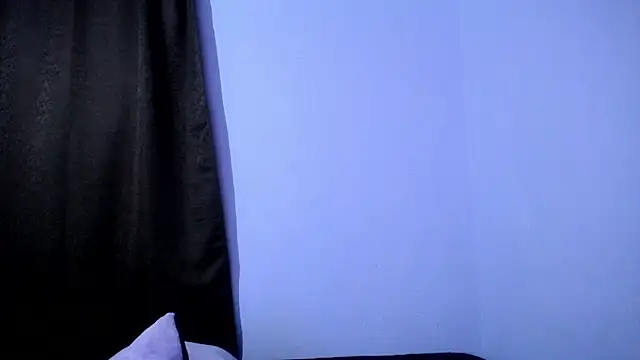 Snapshot of Bamby_69 chatting on 10-24-25, 10:44 Bamby 69 online show from 10-24-25, 10:44