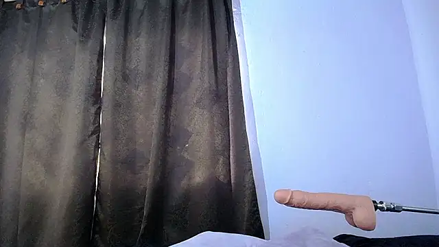 Snapshot of Bamby_69 chatting on 11-11-25, 02:39 Bamby 69 online show from 11-11-25, 02:39