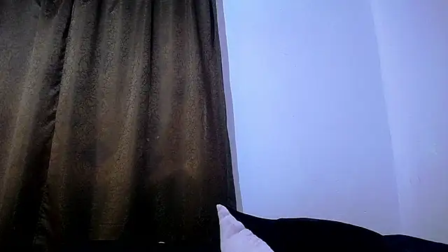 Snapshot of Bamby_69 chatting on 11-13-25, 03:55 Bamby 69 online show from 11-13-25, 03:55