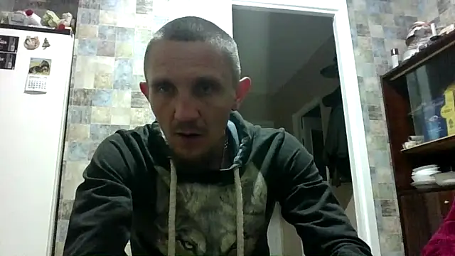 Snapshot of Twolatte1520 chatting on 04-13-26, 06:02 Twolatte1520 online show from 04-13-26, 06:02
