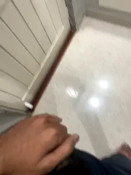 Snapshot of Akky00359 chatting on 10-07-25, 08:06 Akky00359 online show from 10-07-25, 08:06