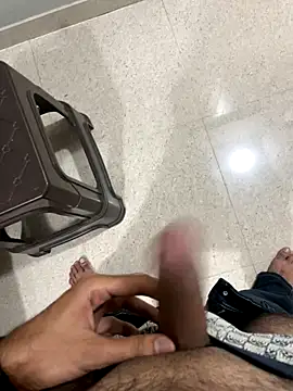 Snapshot of Akky00359 chatting on 10-23-25, 10:47 Akky00359 online show from 10-23-25, 10:47