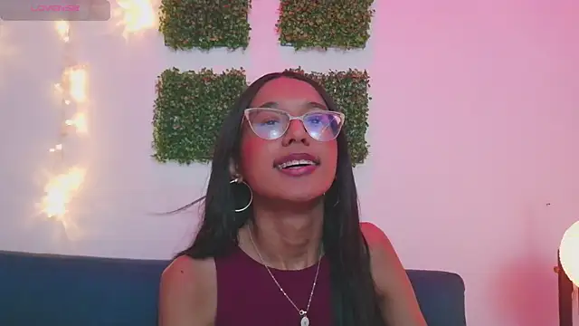 Snapshot of luna_valen chatting on 02-11-26, 09:53 luna valen online show from 02-11-26, 09:53