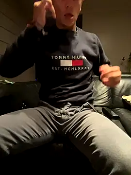 quinten bel online show from 10-22-25, 05:56