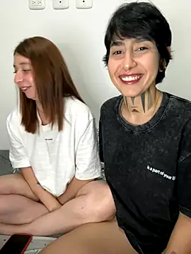 DaisyEmily online show from 10-19-25, 11:16